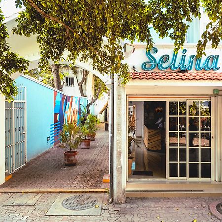 Selina Playa Del Carmen Hotel Exterior photo