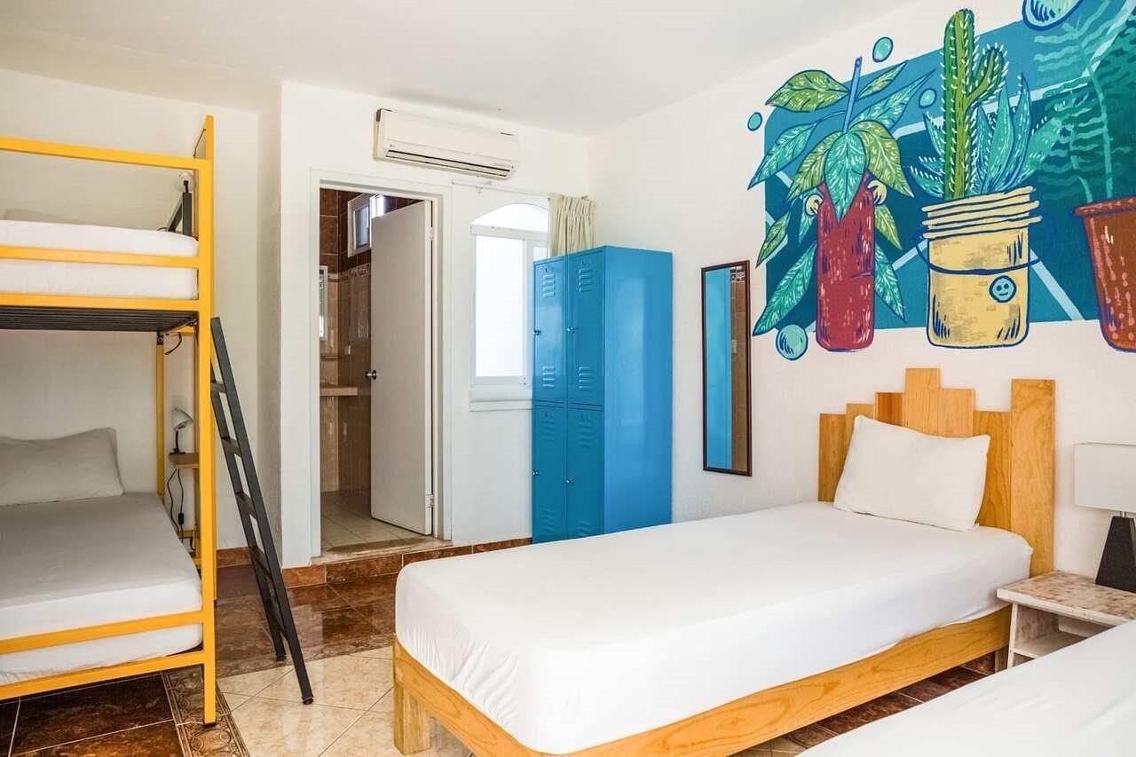 Selina Playa Del Carmen Hotel Exterior photo