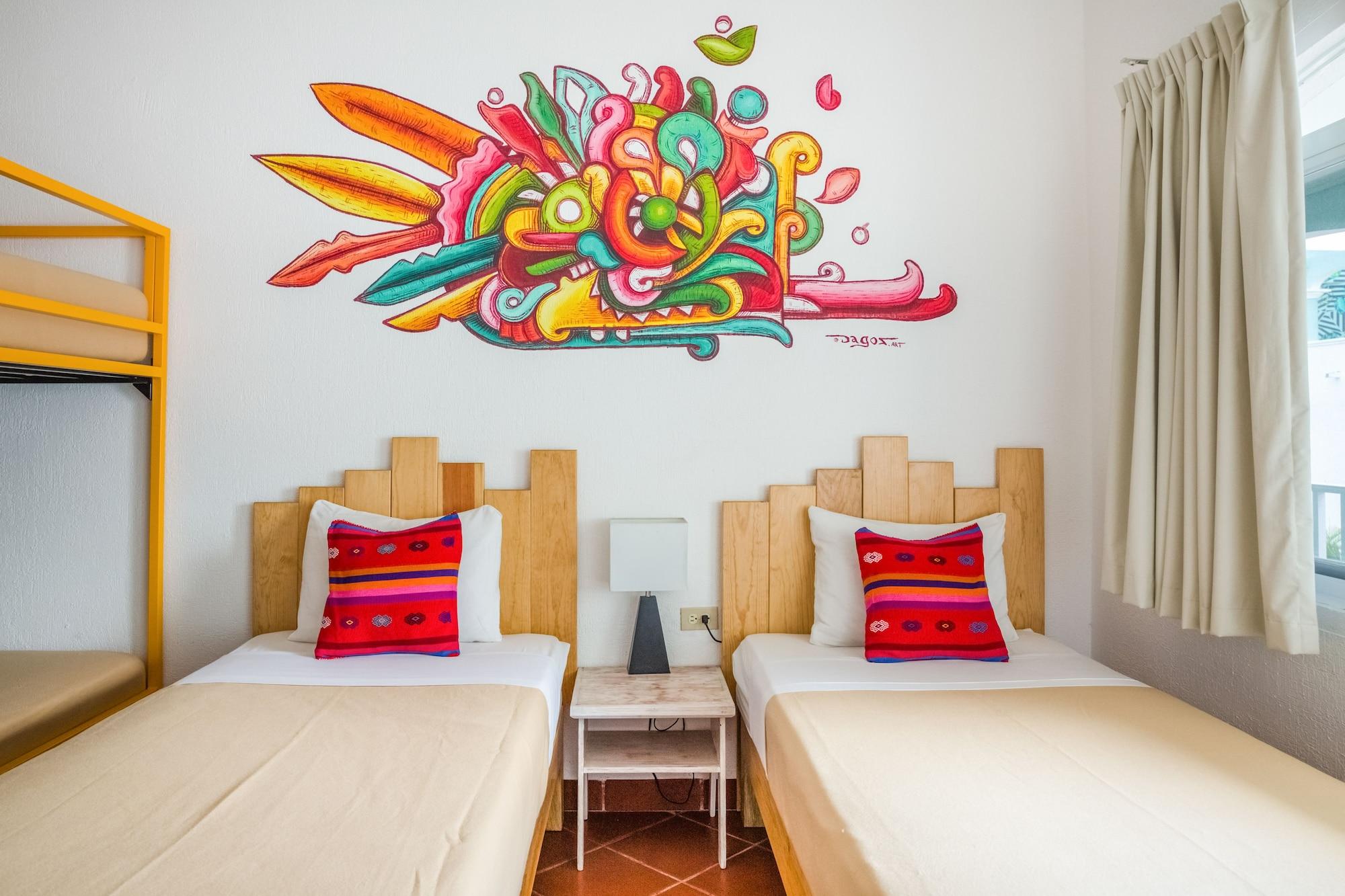 Selina Playa Del Carmen Hotel Exterior photo