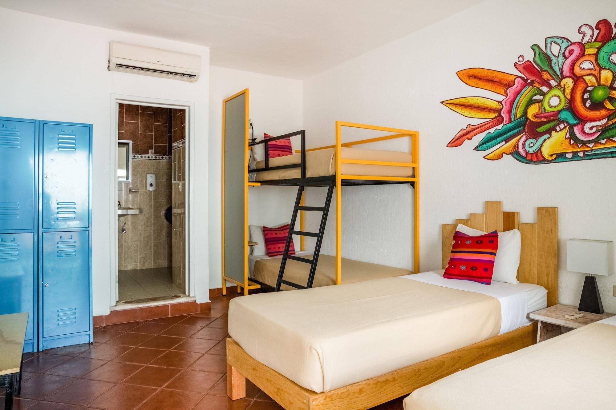 Selina Playa Del Carmen Hotel Exterior photo